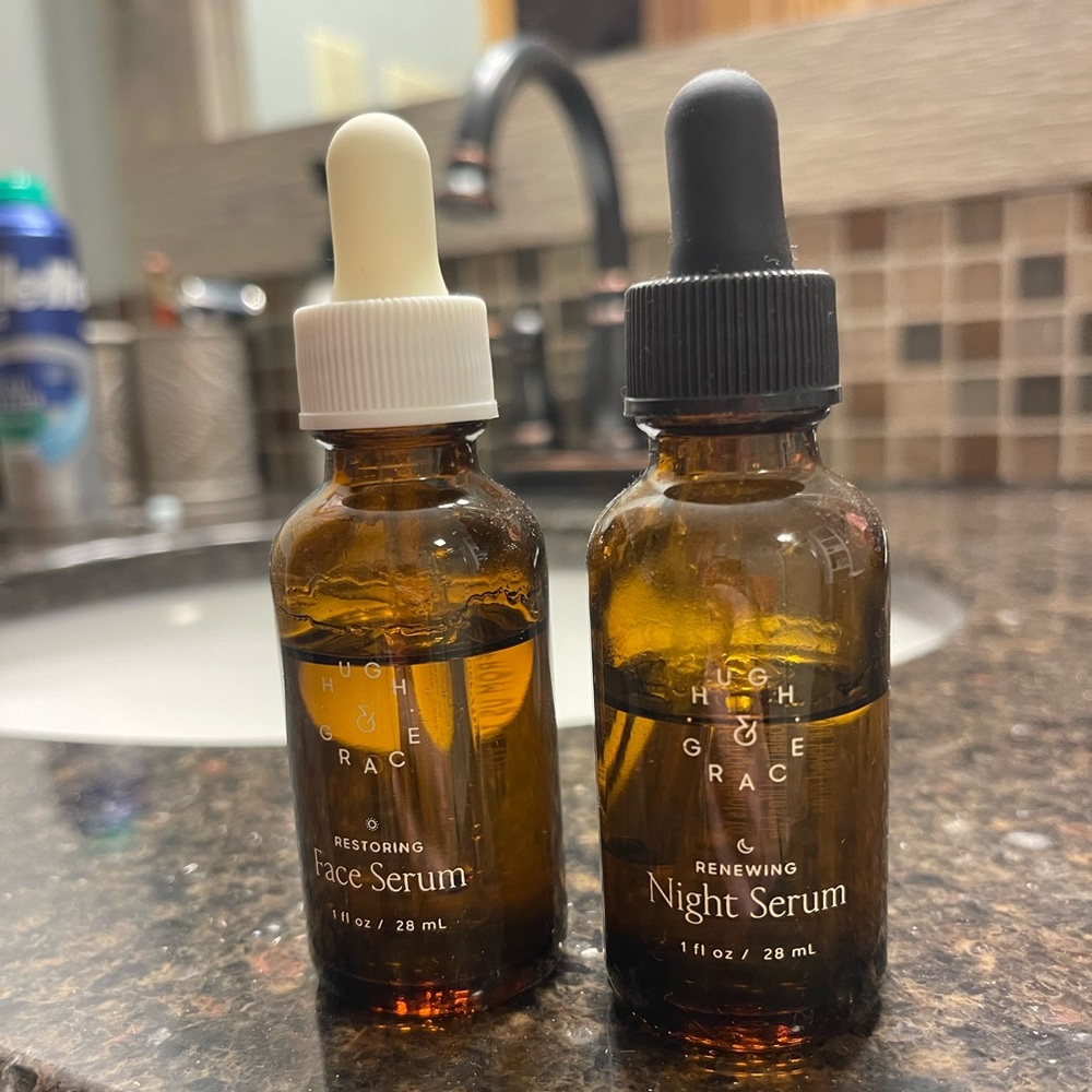 Hugh & Grace Restoring and Renewing Face Serum